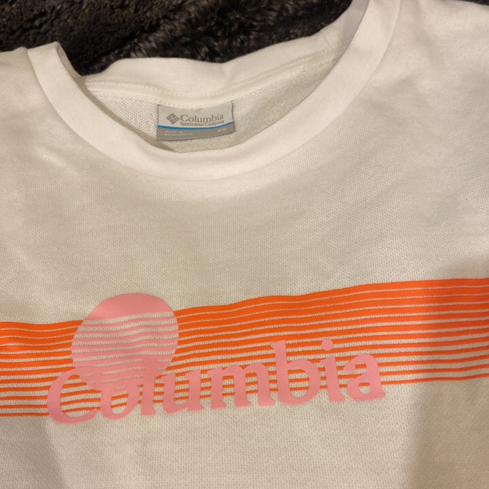Columbia sweatshirt